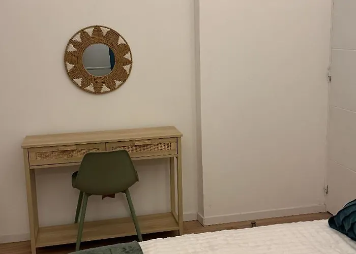 Terrasse Wifi Chaines Cablees 4 Pers Fac De Droit Moulins Appartement